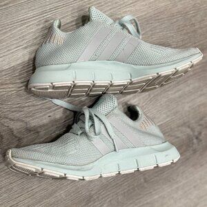 Adidas Run Swift Sneakers in RARE Cool Green Womens 5.5M